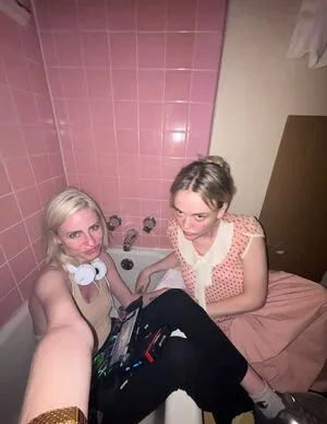 Emily Alyn Lind OnlyFans Leaked Free Thumbnail Picture - #NGuc1sY535