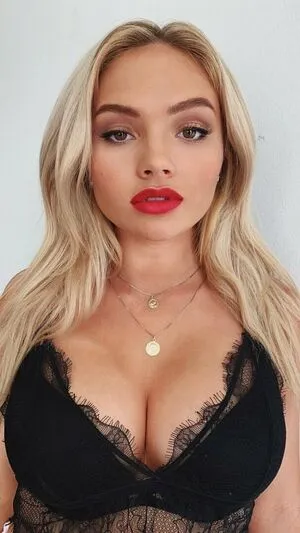 Emily Alyn Lind OnlyFans Leaked Free Thumbnail Picture - #b5Xr90JOE3