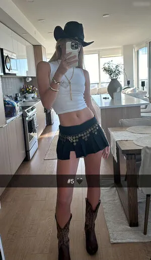 Emily Askin OnlyFans Leaked Free Thumbnail Picture - #Q2Siuib1j4