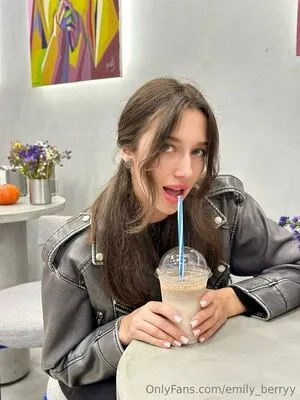 Emily Berryy OnlyFans Leaked Free Thumbnail Picture - #mOdE19T0rM