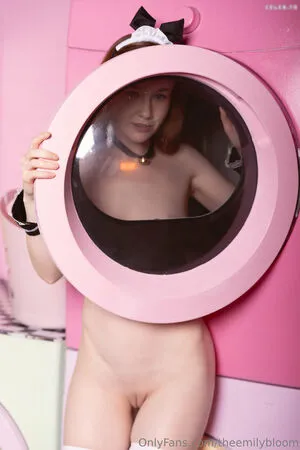 Emily Bloom OnlyFans Leaked Free Thumbnail Picture - #3CeEtBM2NF