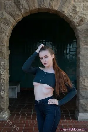Emily Bloom OnlyFans Leaked Free Thumbnail Picture - #3RRqDcoR2M