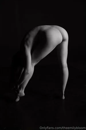 Emily Bloom OnlyFans Leaked Free Thumbnail Picture - #9kD4rihSKJ