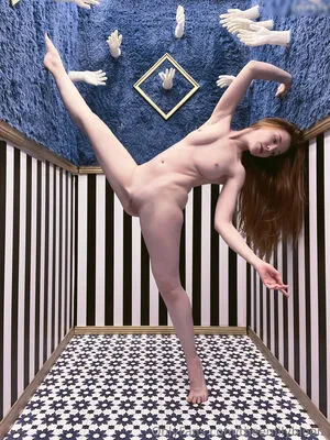 Emily Bloom OnlyFans Leaked Free Thumbnail Picture - #AHCTcCODTj