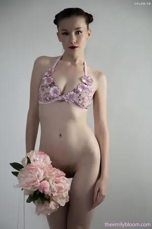 Emily Bloom OnlyFans Leaked Free Thumbnail Picture - #TGqetlo9OY