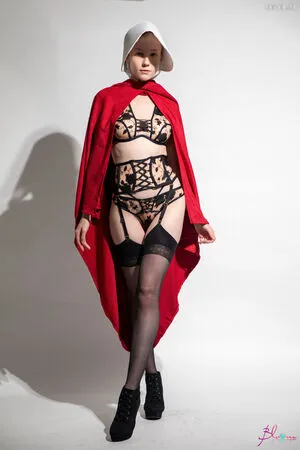 Emily Bloom OnlyFans Leaked Free Thumbnail Picture - #fBxOby1H0x