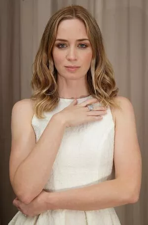 Emily Blunt OnlyFans Leaked Free Thumbnail Picture - #0j0DK0HtBc