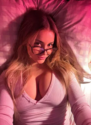 Emily Bright OnlyFans Leaked Free Thumbnail Picture - #9oj9h8xAN8