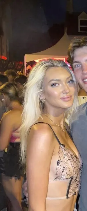 Emily Dunigan OnlyFans Leaked Free Thumbnail Picture - #Sa47e1PwCa