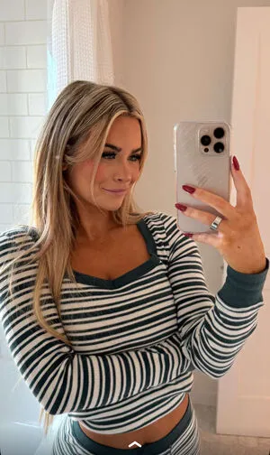 Emily Elizab3th OnlyFans Leaked Free Thumbnail Picture - #8wsiCtdBzB