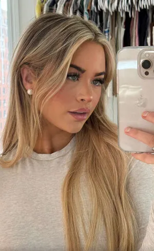 Emily Elizab3th OnlyFans Leaked Free Thumbnail Picture - #Avu3weD6CV