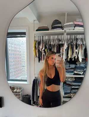 Emily Elizab3th OnlyFans Leaked Free Thumbnail Picture - #NB35usvXRu