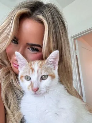 Emily Elizab3th OnlyFans Leaked Free Thumbnail Picture - #i4nVzCfuhy