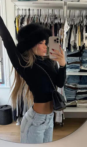 Emily Elizab3th OnlyFans Leaked Free Thumbnail Picture - #wIcQh9pDIB