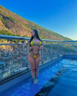 Emily Fernanda OnlyFans Leaked Free Thumbnail Picture - #01ZW9DJoqZ