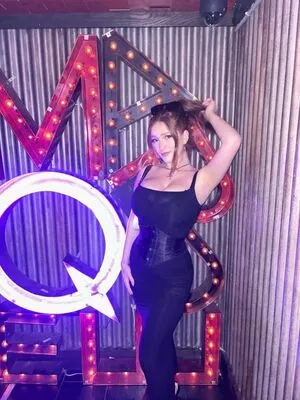 Emily Fiore OnlyFans Leaked Free Thumbnail Picture - #hZOxSfAAO9