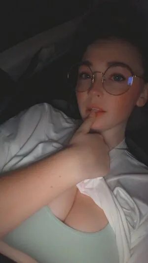 Emily Fox OnlyFans Leaked Free Thumbnail Picture - #CaHhPEnlEa