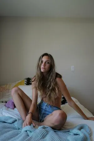 Emily Hall OnlyFans Leaked Free Thumbnail Picture - #X2UHdZwssj