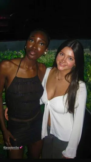 Emily Hartnett OnlyFans Leaked Free Thumbnail Picture - #MrdaCOPzyI