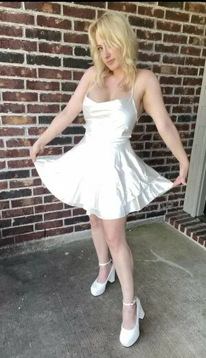 Emily Hebert OnlyFans Leaked Free Thumbnail Picture - #jWPpj85oQa