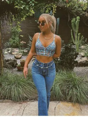 Emily Hicks OnlyFans Leaked Free Thumbnail Picture - #A4Q0k3vflS