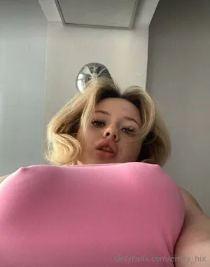 Emily Hix OnlyFans Leaked Free Thumbnail Picture - #DeAARMF36h