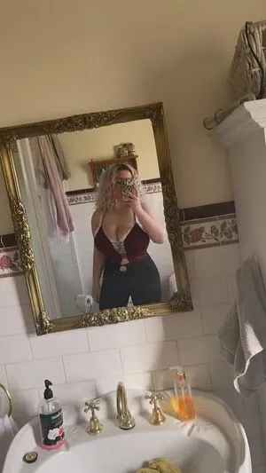 Emily J OnlyFans Leaked Free Thumbnail Picture - #TbQPltvY3F