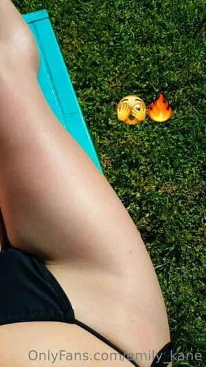 Emily Kane OnlyFans Leaked Free Thumbnail Picture - #MpvjzbPNd4