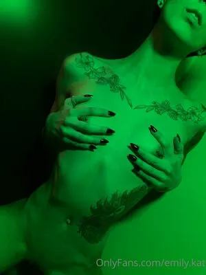 Emily Kat OnlyFans Leaked Free Thumbnail Picture - #99kwXy9OTN