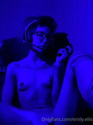 Emily Kat OnlyFans Leaked Free Thumbnail Picture - #9iYGKAegqt