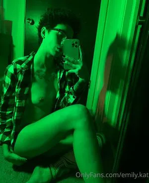 Emily Kat OnlyFans Leaked Free Thumbnail Picture - #CdCSWEakAC