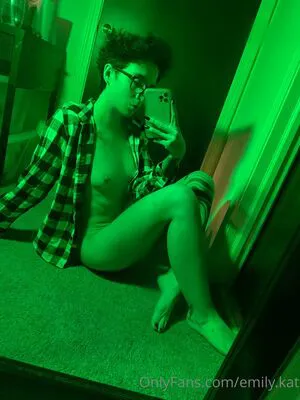 Emily Kat OnlyFans Leaked Free Thumbnail Picture - #OiEDS6Swvc