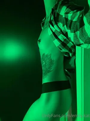 Emily Kat OnlyFans Leaked Free Thumbnail Picture - #edYKs2kf8Q
