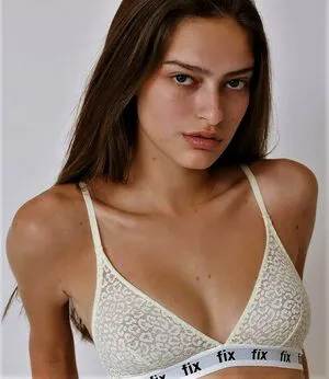 Emily Kuper OnlyFans Leaked Free Thumbnail Picture - #wMpCM5Lf94