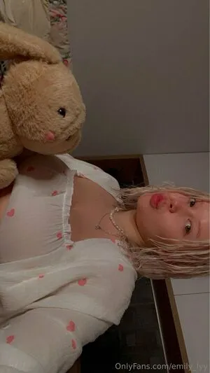 Emily Lyy OnlyFans Leaked Free Thumbnail Picture - #WyTyyKsJIc