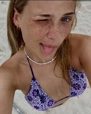 Emily Marie Neumann OnlyFans Leaked Free Thumbnail Picture - #BgJqxiRCUE