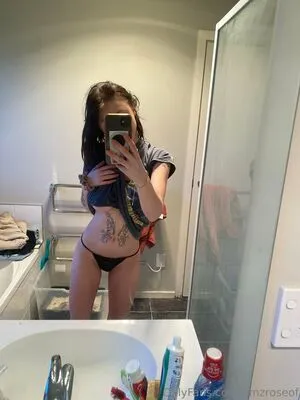 Emily Maye Russ OnlyFans Leaked Free Thumbnail Picture - #dGHG2WenCS
