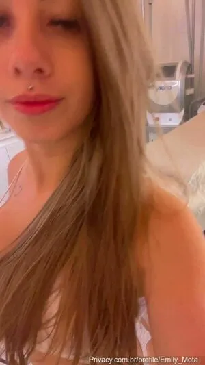 Emily Mota OnlyFans Leaked Free Thumbnail Picture - #2HNxerLdHk