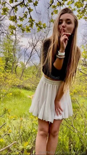 Emily Murr OnlyFans Leaked Free Thumbnail Picture - #OvHsHDzWAS