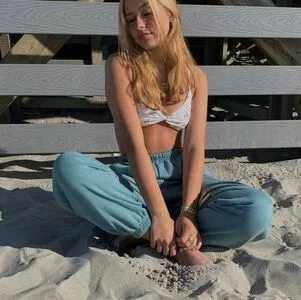 Emily Nicole OnlyFans Leaked Free Thumbnail Picture - #v42fyRltE1