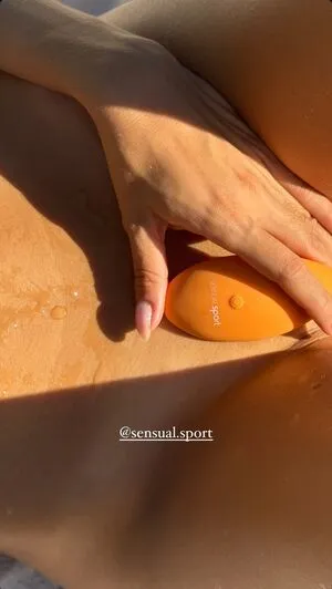 Emily Oberg OnlyFans Leaked Free Thumbnail Picture - #3MW7INXl0o