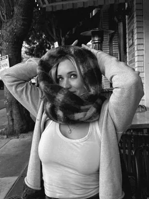 Emily Osment OnlyFans Leaked Free Thumbnail Picture - #1RZUZ4KKeh