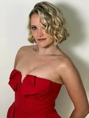 Emily Osment OnlyFans Leaked Free Thumbnail Picture - #81evliSkgI