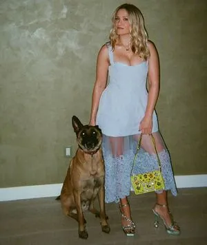 Emily Osment OnlyFans Leaked Free Thumbnail Picture - #86g2Udf4Ne