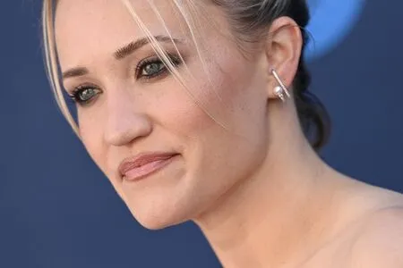 Emily Osment OnlyFans Leaked Free Thumbnail Picture - #ErWLl8GNr5