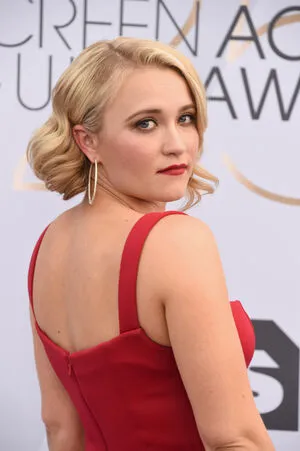 Emily Osment OnlyFans Leaked Free Thumbnail Picture - #MYWOGe3WcL