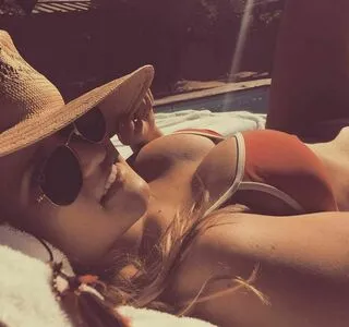 Emily Osment OnlyFans Leaked Free Thumbnail Picture - #mm3qCvMi9d