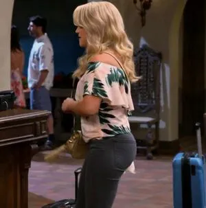 Emily Osment OnlyFans Leaked Free Thumbnail Picture - #rlkIdKNMIA