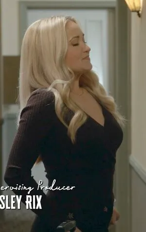 Emily Osment OnlyFans Leaked Free Thumbnail Picture - #sR6ZzeboCn