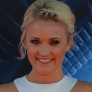 Emily Osment OnlyFans Leaked Free Thumbnail Picture - #soi91CfoR1